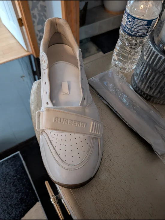 Burberry White Leather Low-Top Sneaker with Subtle Cream Tongue - Picture 2 of 2